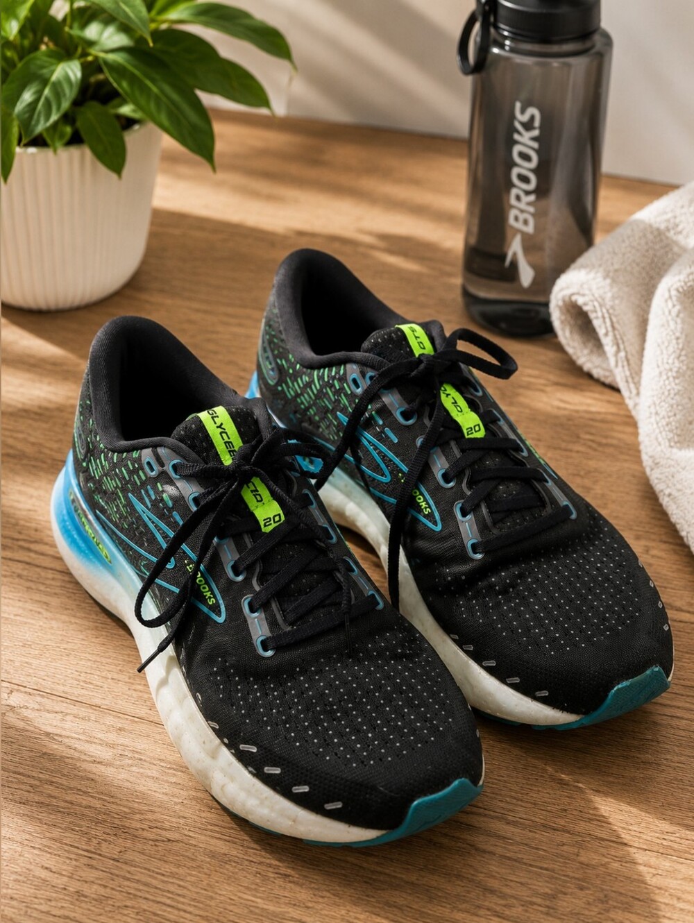 Brooks Glyerin GTS 20 Running Shoes/sneakers. Black Blue Green. Mens 11